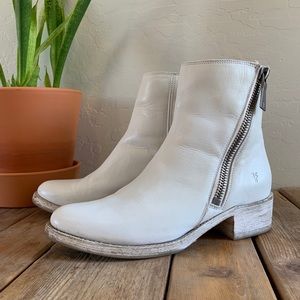 Frye Demi Zip Bootie